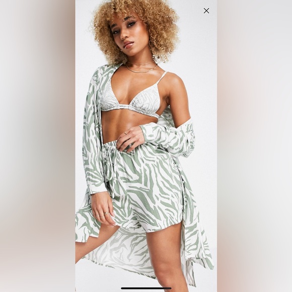 4th & Reckless beach oversized shirt and short in sage zebra - Picture 3 of 9